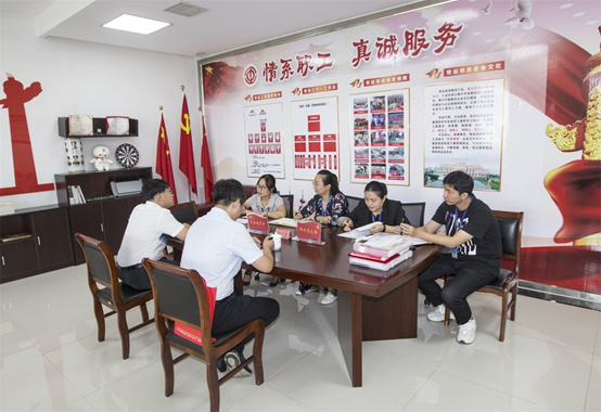 8月20日，天津经济技术开发区两新党委四科科长王云龙一行莅临3499手机版拉斯维加斯,3499拉斯维加斯集团调研指导企业党建工作。