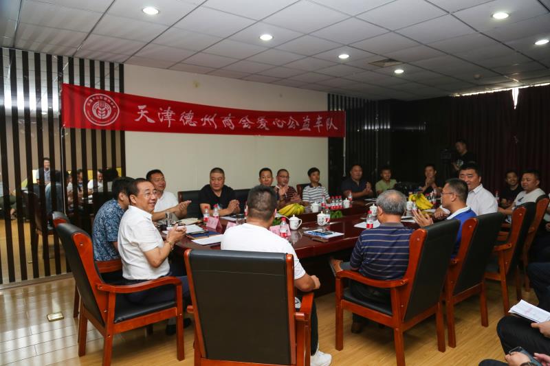 凝心聚力展风采 团结协作谱新篇 -- 热烈：靥旖蚴械轮萆袒崦厥橐淮Τ闪