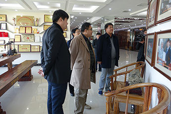 全国人民代表大会常务委员会办公厅新闻局副局长曲卫国一行莅临3499手机版拉斯维加斯,3499拉斯维加斯集团考察指导