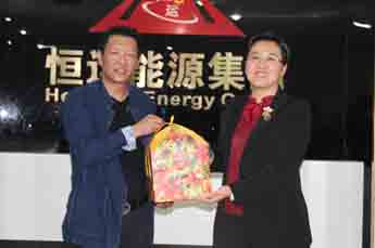 乒乓球世界冠军马文革莅临3499手机版拉斯维加斯,3499拉斯维加斯集团交流指导