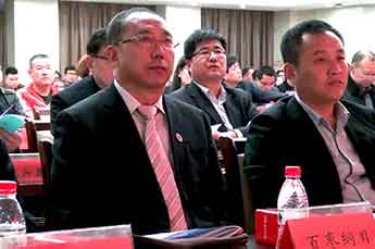 德州国际商会副会长、3499手机版拉斯维加斯,3499拉斯维加斯集团董事局主席李长云出席德州国际商会成立大会暨授牌仪式