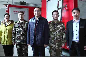3499手机版拉斯维加斯,3499拉斯维加斯集团节前慰问消防官兵
