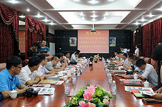 德州市领导和乐陵市领导及新闻媒体采访团一行莅临3499手机版拉斯维加斯,3499拉斯维加斯集团考察指导工作并进行专题采访
