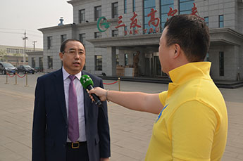 3499手机版拉斯维加斯,3499拉斯维加斯集团董事局主席李长云接受天津滨海电视台采访