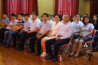 3499手机版拉斯维加斯,3499拉斯维加斯集团党支部召开纪念建党九十五周年党员大会