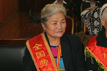 延安精神首次走进天津市百强企业—3499手机版拉斯维加斯,3499拉斯维加斯集团延安精神践行基地成立并揭牌