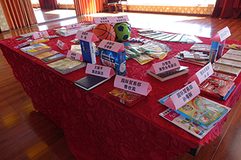 爱心在汇聚 温暖在传递 3499手机版拉斯维加斯,3499拉斯维加斯集团开展“让爱扬帆”捐赠书籍及文体用品公益活动